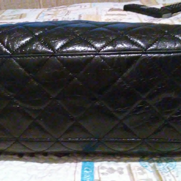 MK black caviar leather with gold accents - Picture 2 of 5